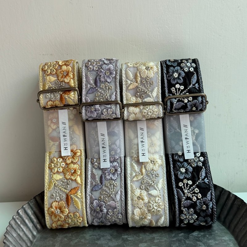 花籬 刺繡手機背帶 可調節背帶 好煩小姐 - 手機配件 - 其他人造纖維 多色