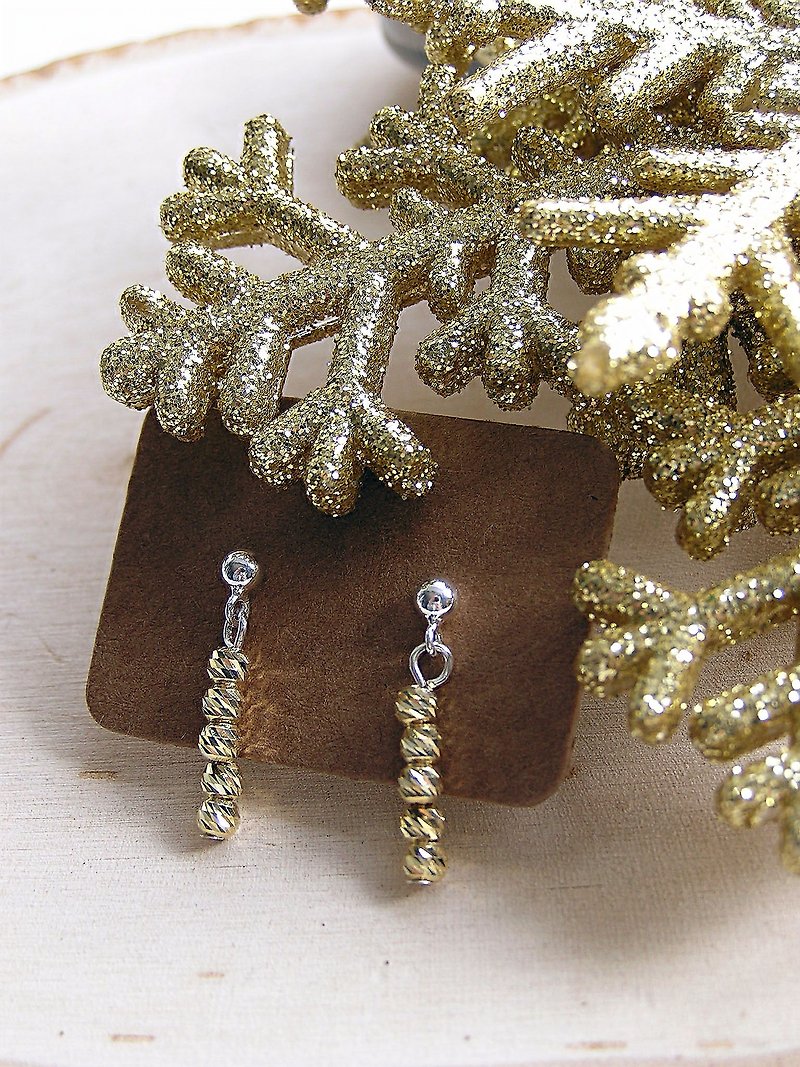 925 sterling silver winter night shiny short earrings-own design and handmade - ต่างหู - โลหะ สีทอง