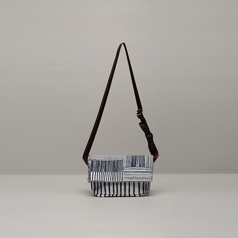 Waist bag / woven / dual-use pocket bag side backpack concert package - Messenger Bags & Sling Bags - Cotton & Hemp Blue