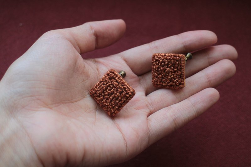 刺繡耳環 211 咖啡混色 / 耳夾款 - 耳環/耳夾/耳骨夾 - 繡線 