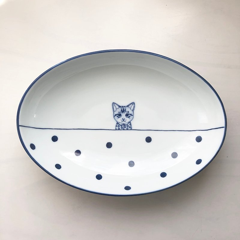 【有田焼】おめかし猫のパスタ皿 - 皿・プレート - 磁器 ホワイト
