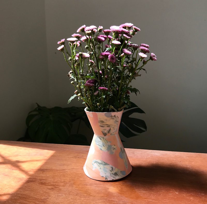 3色のじょうご型の花 - 花瓶・植木鉢 - 磁器 