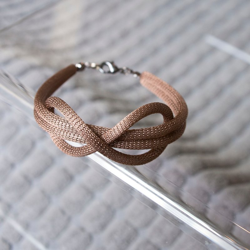 Lussli | Knitted Bracelet - INFINITY (Brown)