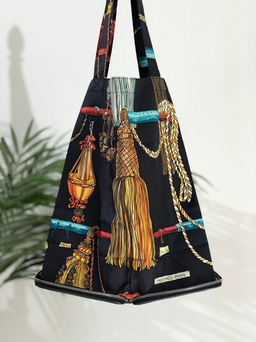 日本直送名牌中古包】HERMES エルメスシルクレザーシルキー