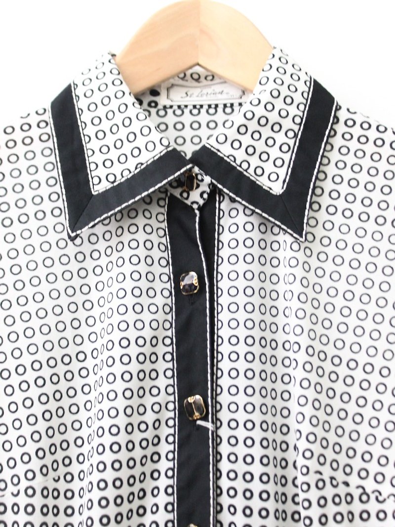 [RE0322D1027] Nippon minimalist retro black and white stitching little short-sleeved dress spring and summer vintage - ชุดเดรส - เส้นใยสังเคราะห์ ขาว