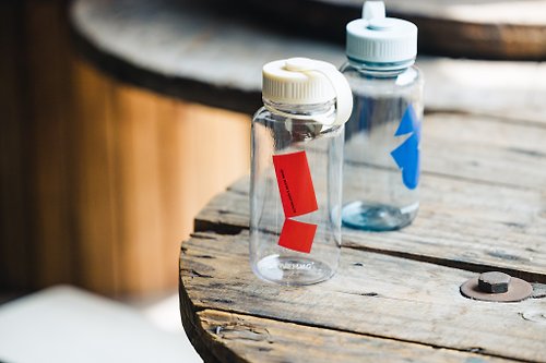 WEMUG 提帶經典圖案運動水壺 隨身瓶 防漏易潔 輕身便攜 材質安全 環保