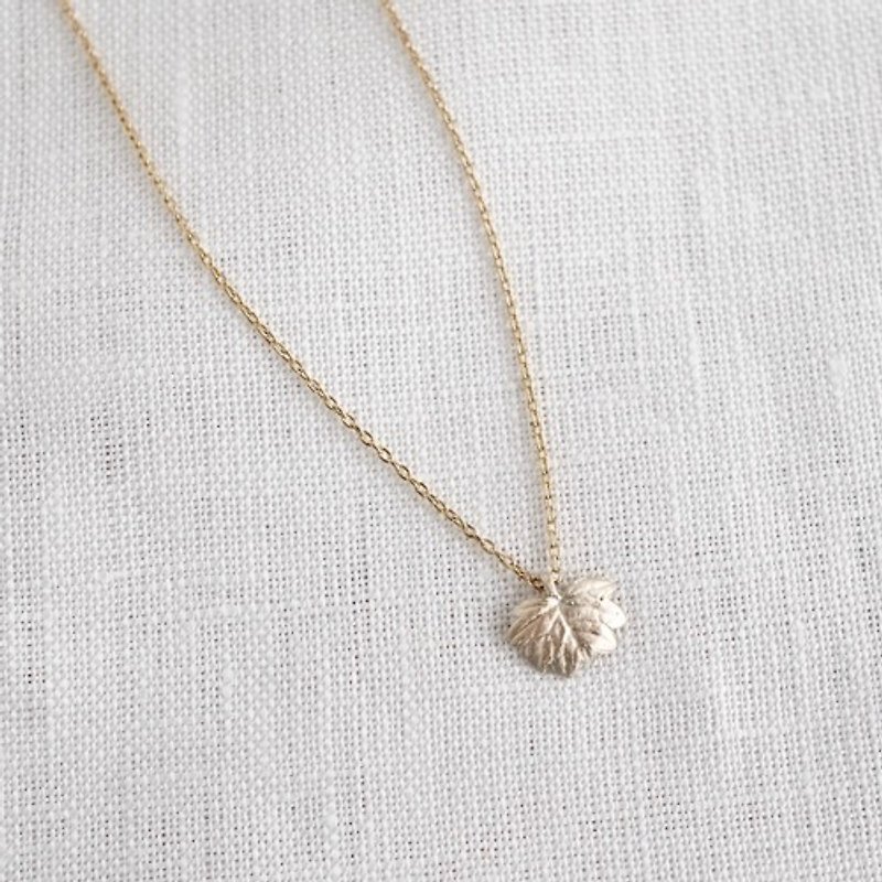 Barnet leaf necklace [P088K10] - ネックレス - 金属 