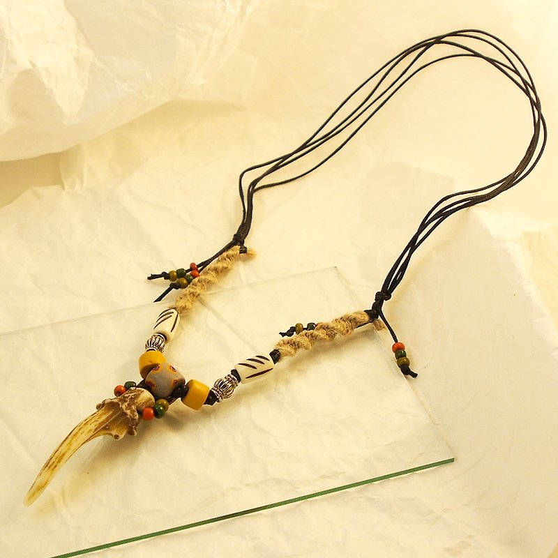Lil' Hunter Little Hunter Mountain Qiang Horn Necklace - Necklaces - Other Materials Brown
