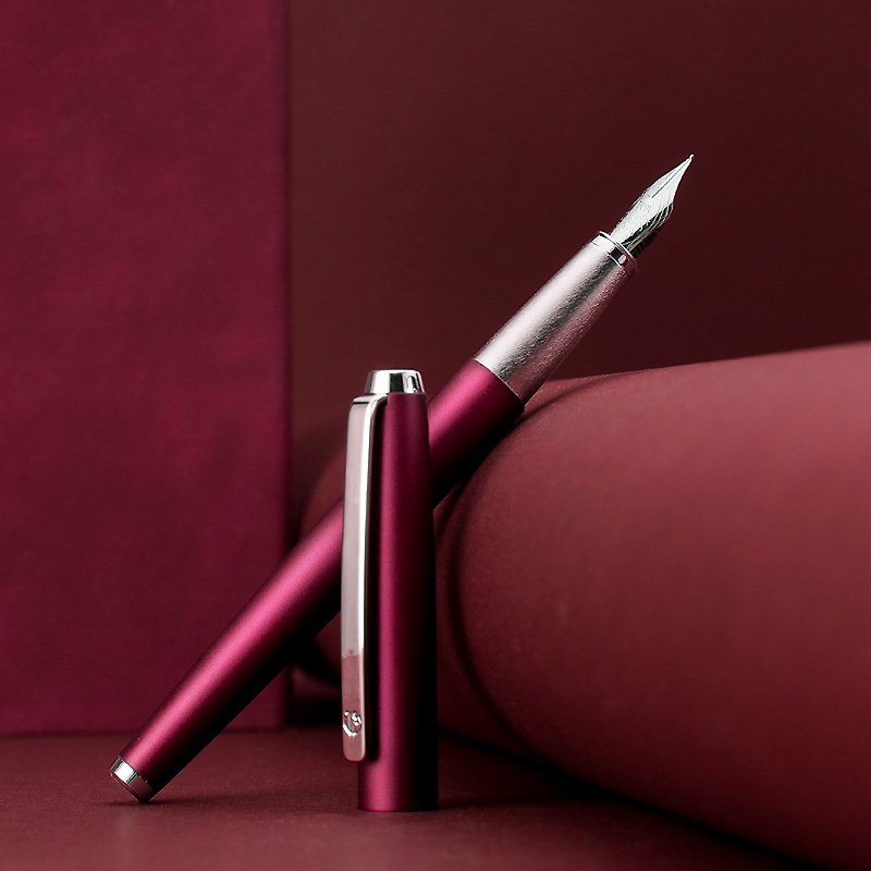 [Customized Gift] Hongdian Fountain Pen 525 Vibrant Red/Customized Text - Fountain Pens - Copper & Brass 