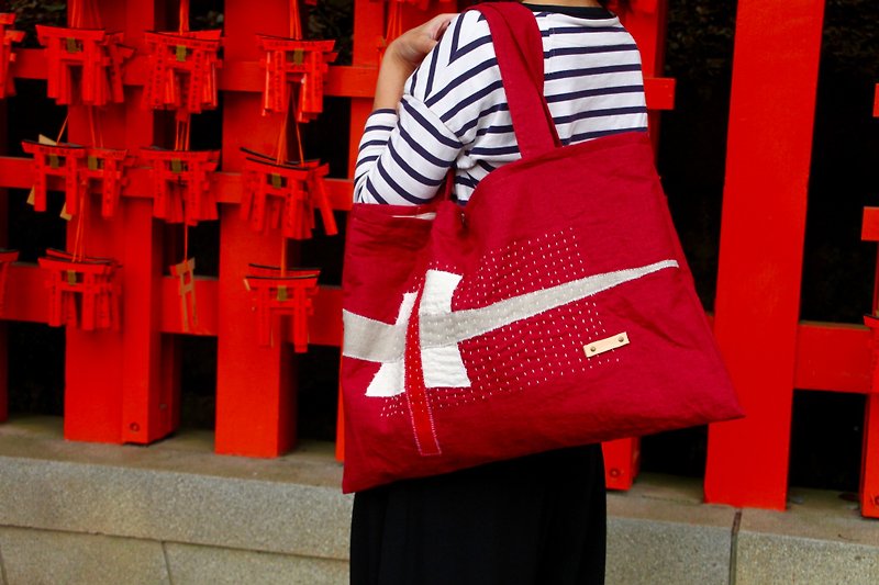 コラージュ　トートバッグ大　torii - 側背包/斜背包 - 棉．麻 紅色