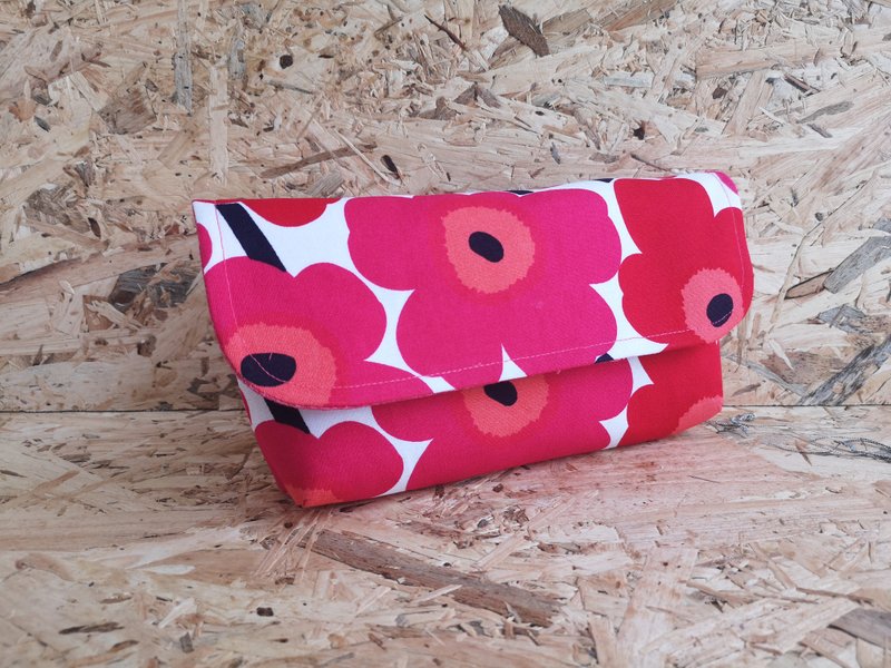 Oh Cards Pouch, Marimekko Mini Unikko Fabric from Finland, Pink - กระเป๋าเครื่องสำอาง - ผ้าฝ้าย/ผ้าลินิน สีแดง