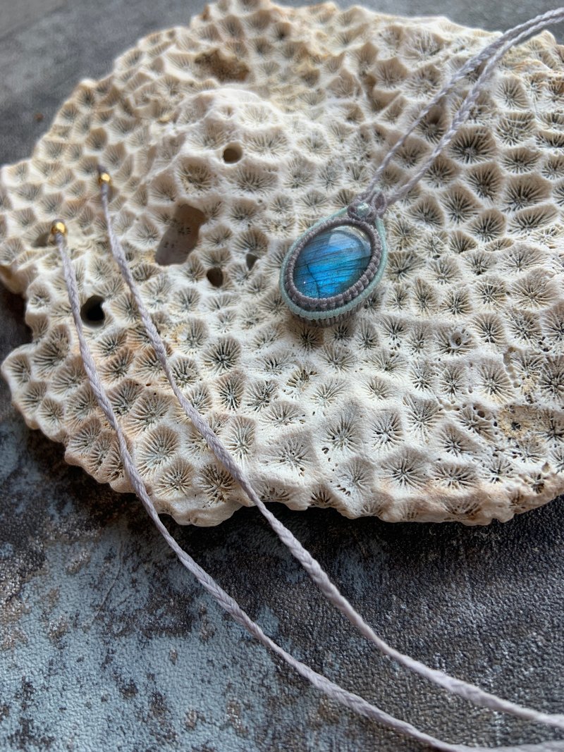 Labradorite Frame Braided Necklace - Necklaces - Semi-Precious Stones Gray