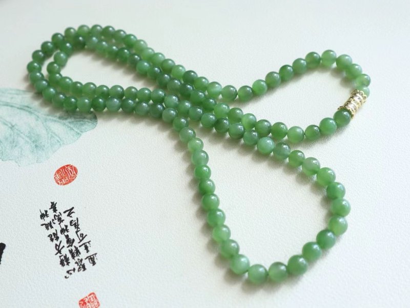 天然和田玉碧玉項鏈毛衣鏈 陽綠色水頭足脂份厚 媽媽鏈生日禮物 - 項鍊 - 玉石 