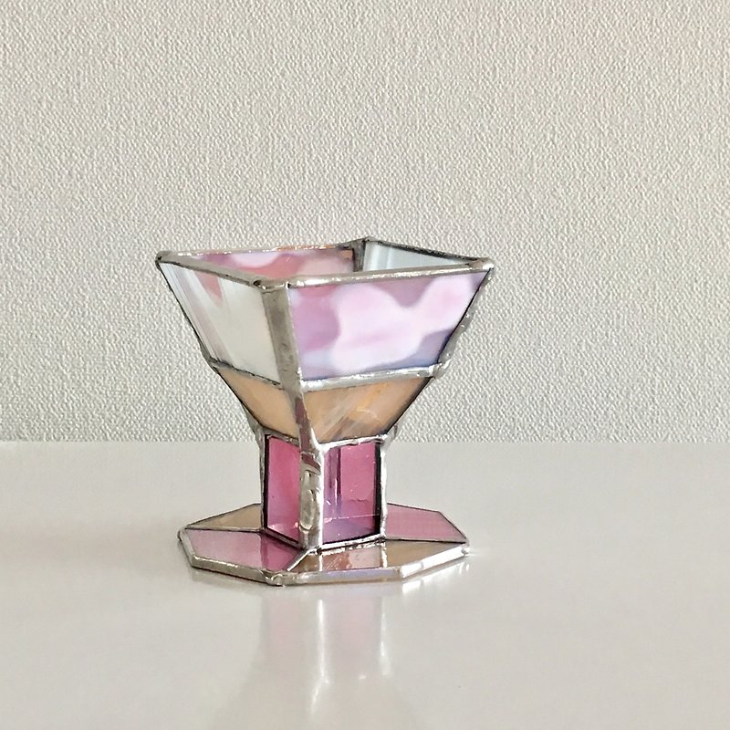 Holder Stand Day Dream Pastel Pink & White Glass Bay View - Items for Display - Glass Pink