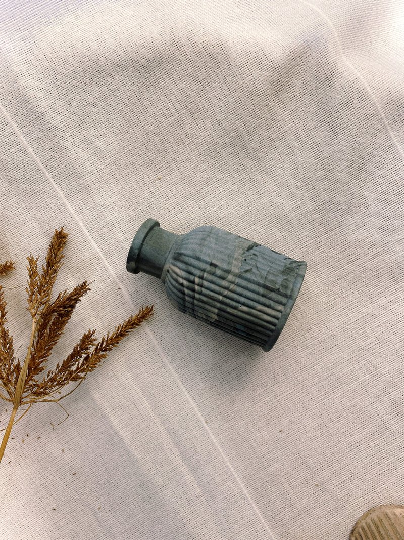 莫藍 造型花瓶 擺設 可客製化 - 擺飾/家飾品 - 其他材質 