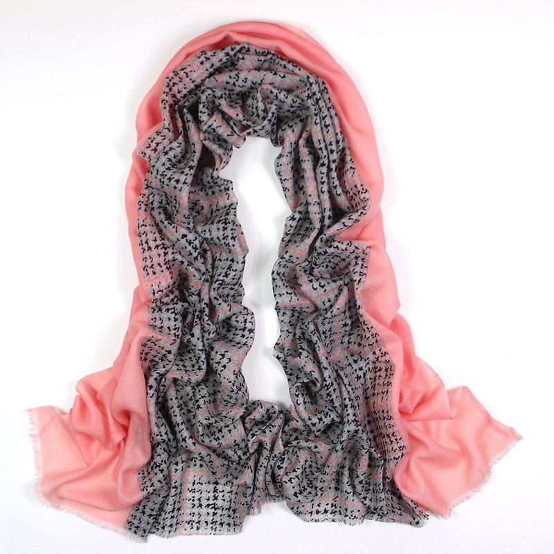 Pink  houndstooth pure wool printing scarf - ผ้าพันคอถัก - ขนแกะ สึชมพู