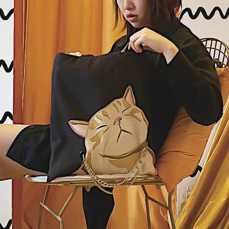 貓咪雙面插畫帆布包黑色-胖橘貓(包鍊項鍊兩用) - 手袋/手提袋 - 聚酯纖維 黑色