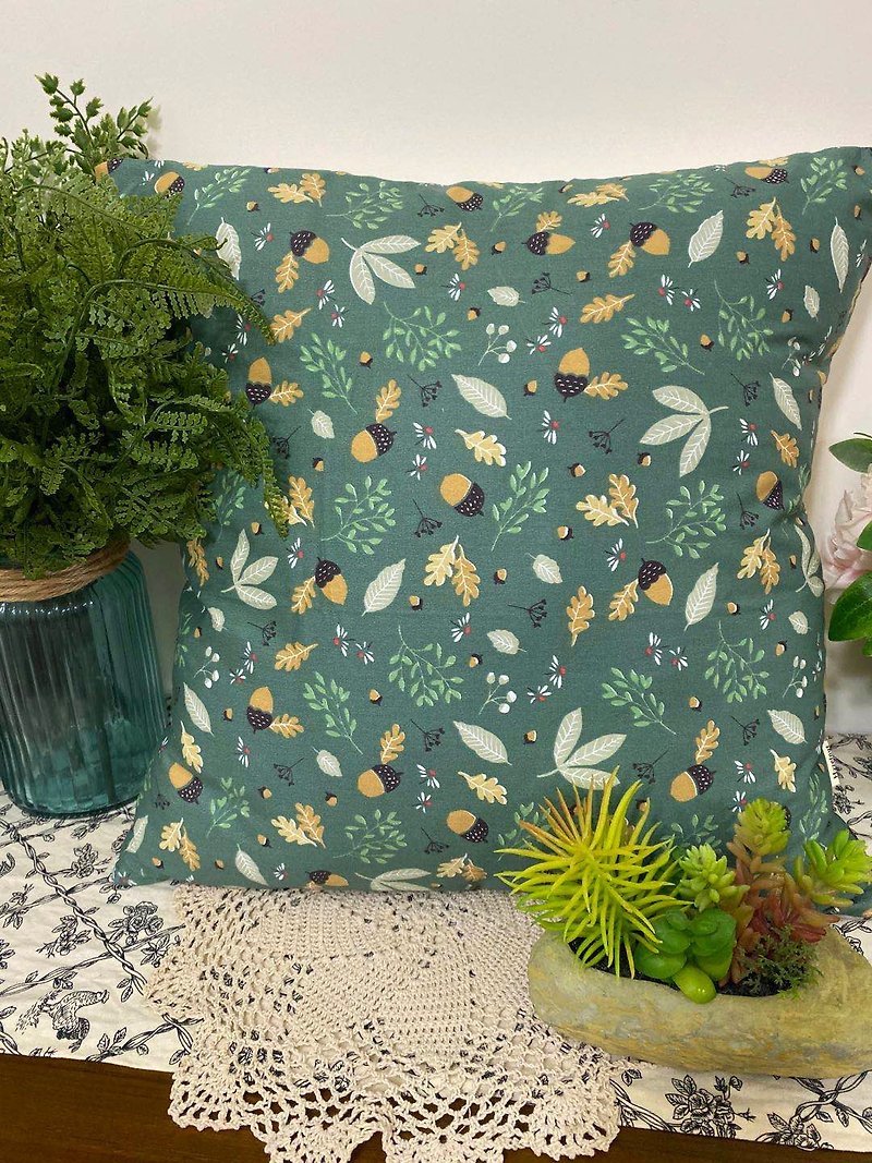 Nordic Style Green Forest Pattern Throw Pillow Cushion Pillow Cover - หมอน - ผ้าฝ้าย/ผ้าลินิน สีเขียว