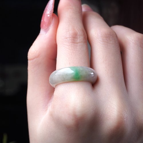 瓔珞珠寶盒 E.L.Jewelry Box 飄陽綠翡翠戒指戒圈 | 國際15圍 | 天然緬甸玉翡翠A貨 | 送禮