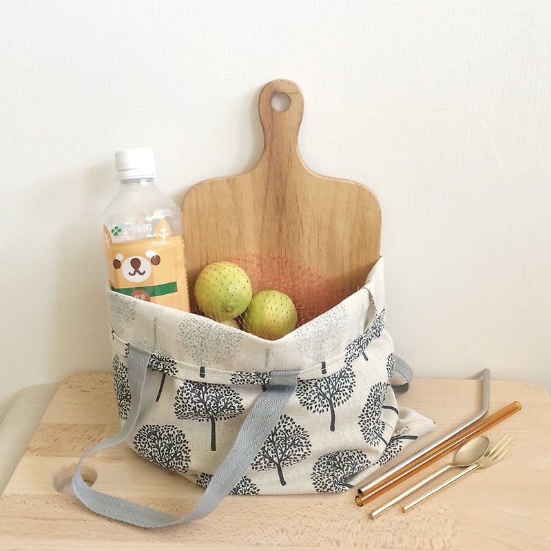 Simple tote bag/shopping bag  -  Trees /  Beige - กระเป๋าถือ - ผ้าฝ้าย/ผ้าลินิน สีกากี