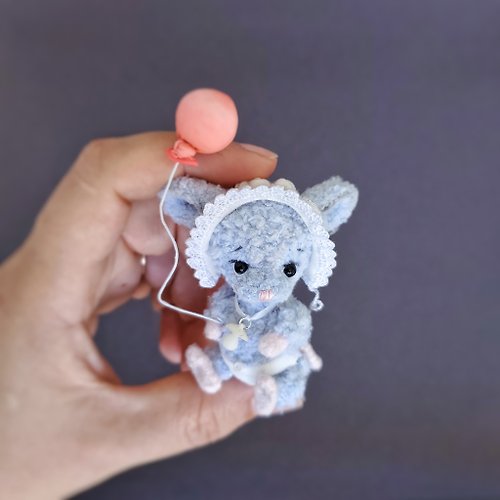 Microtoysby Ooak artist mini stuffed Mouse. Dollhouse miniature. Doll pet. Microtoysby