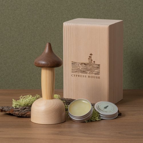 檜木居香氛生活 Cypress House 椴木香菇腳底穴道按摩禮盒 桌上舒壓小物 附臺灣檜木精油按摩膏