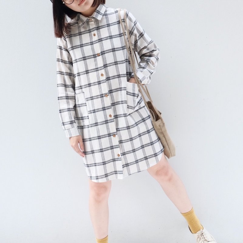 Shirt Dress : Tartan Beige - 洋裝/連身裙 - 其他材質 卡其色