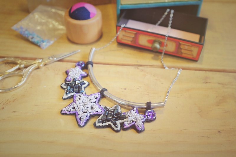 Korakuen KoraKuen Embroidered Necklace: Star Cluster Necklace/Purple and Blue Version - Necklaces - Glass Blue