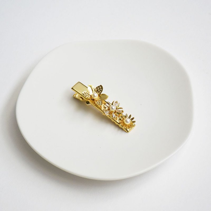 【春夏新品】盛夏的花朵珍珠髮夾 - 髮圈/髮夾 - 珍珠 紫色