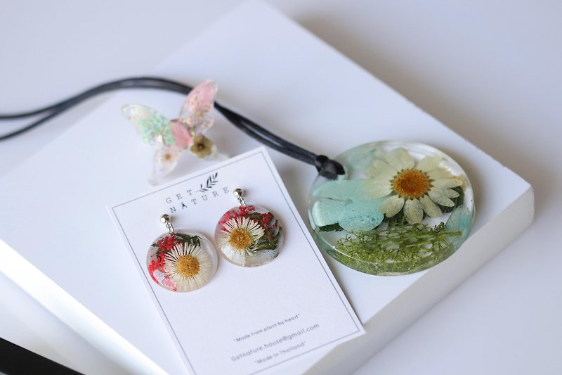 Resin jewelry flowers class :  By Getnature - งานโลหะ/เครื่องประดับ - เรซิน 