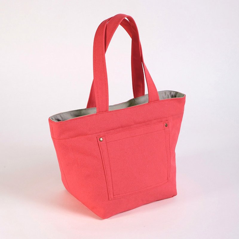 Patch Pocket - Canvas Tote Bag - Coral Red - กระเป๋าถือ - ผ้าฝ้าย/ผ้าลินิน สีแดง