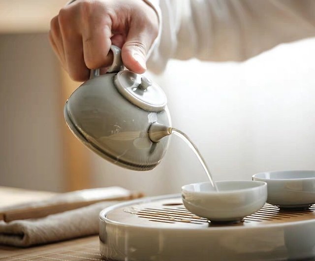 HearingJapanese-style ash simple teapot and tea set set household Zen Kung  Fu ceramic teacup small tea tray - Shop whentea Teapots & Teacups - Pinkoi