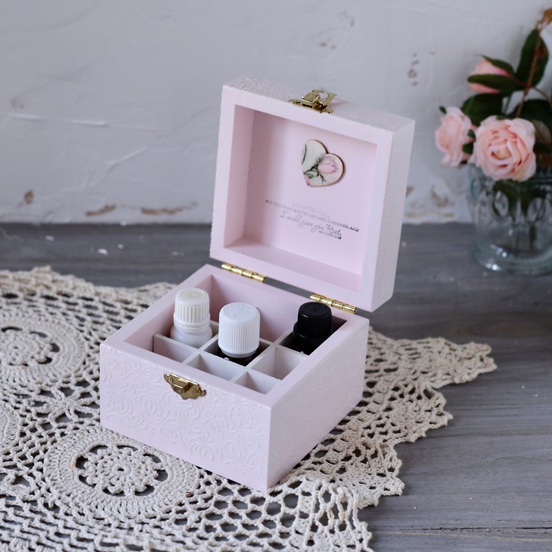 Amour Love Mumu-European Elegant Retro Embossed Rose Essential Oil Wooden Box 9 Cells/15ml - น้ำหอม - ไม้ 