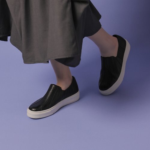 NO216 傘狀線條-圓頭休閒鞋-黑色
