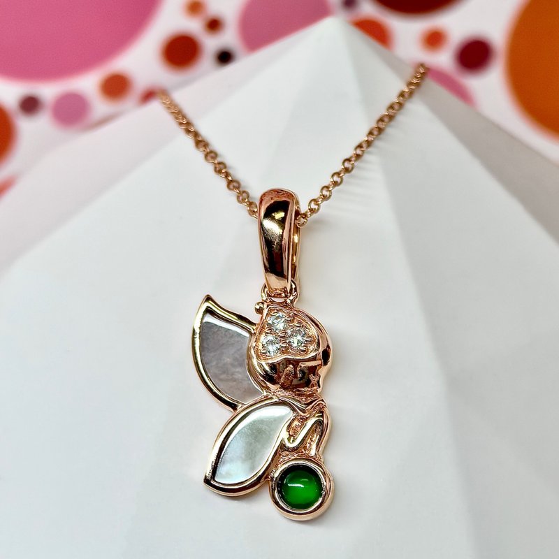 The Alice-18K rose gold angel necklace with white mother -of-pearl, green jadeit - สร้อยคอ - เครื่องเพชรพลอย 