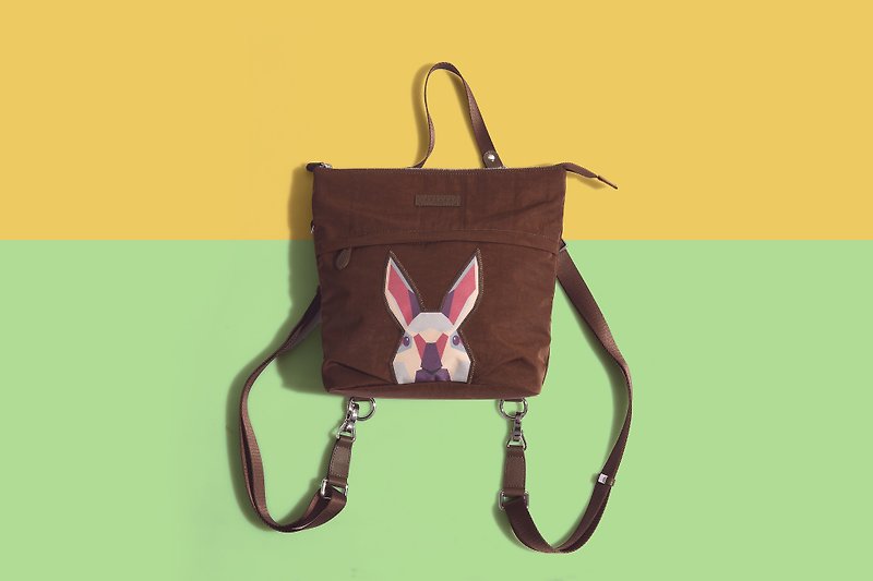 Khieng Atelier Diamond Rabbit Diamond Rabbit Sketch Backpack - Earth Brown - กระเป๋าเป้สะพายหลัง - วัสดุอื่นๆ สีนำ้ตาล