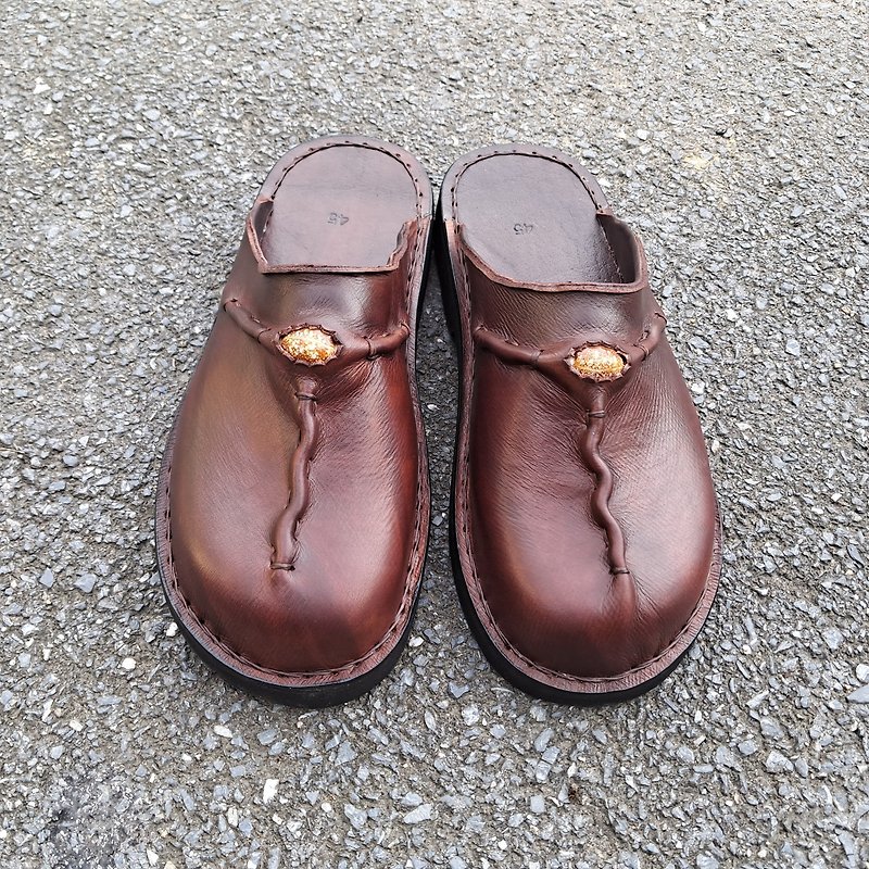 Brown leather clogs, Wide toe shoe, Mule Slipper, leather Mule, Flat shoes - รองเท้าหนังผู้ชาย - หนังแท้ สีนำ้ตาล