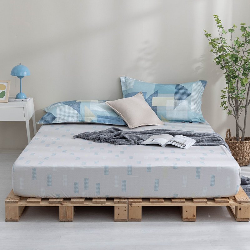 Deconstructed Blues-40 Count 200 Woven Yarn Pillowcases Bed Bag Set - เครื่องนอน - วัสดุอื่นๆ หลากหลายสี