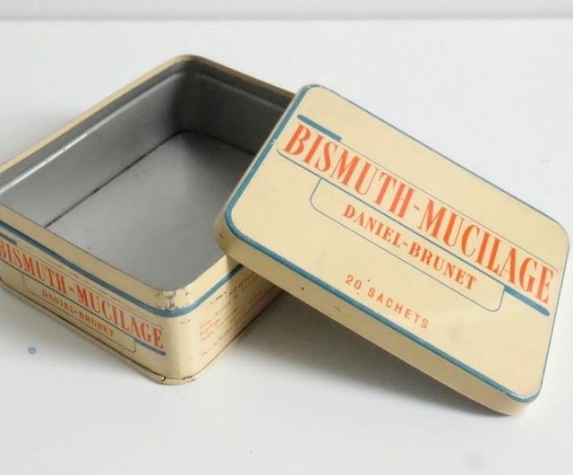 French deals tin box