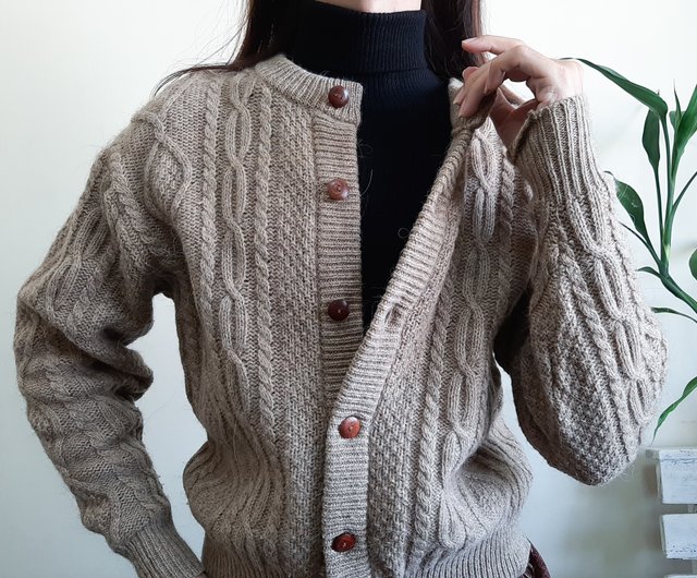 VTG cheapest 80s Chunky Wool Cable Knit Cardigan Sweater Gray