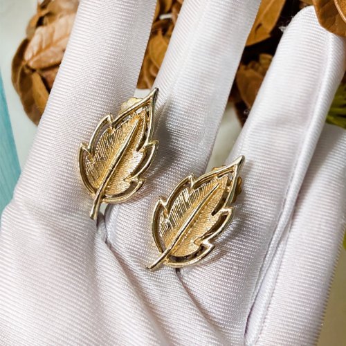 挪亞方舟古董飾品 Vintage Jewelry 【西洋古董飾品】葉片精美掐絲工藝 凹凸細緻 曲線 葉子耳環 耳夾