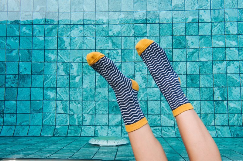Calvin in navy - Crew Socks - 襪子 - 棉．麻 藍色