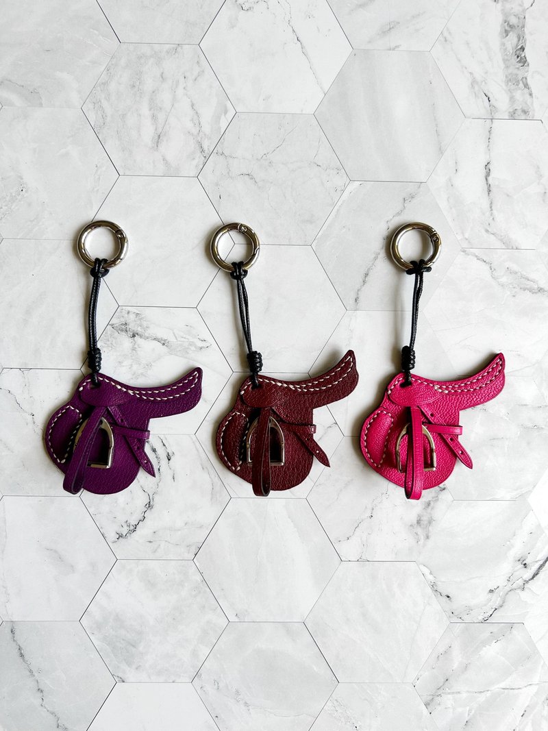 Original handmade leather sheepskin saddle pendant | Keychain - Keychains - Genuine Leather 