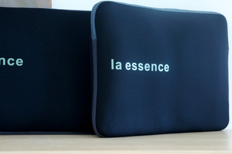 la essence 台灣精品 LE-117 16-18吋筆電 電競筆電 電腦護套包 - 電腦袋 - 防水材質 