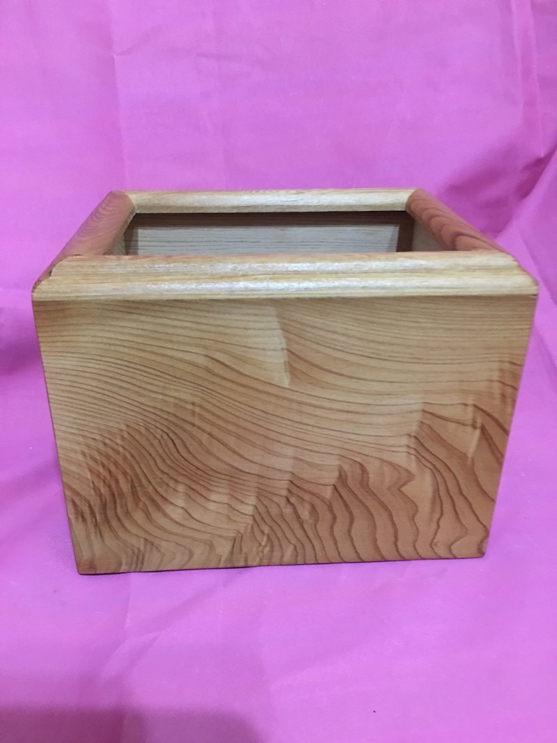 Taiwan cypress flashing paper box Taiwan cypress surface paper box 15*12*12cm will have less panel with the paper - Tissue Boxes - Wood 