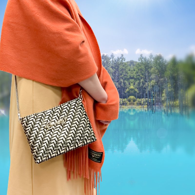 Crossbody Bag|Hand Woven Bag- Soft with a touch of metallic luster, the shape is elegant and pretty - Messenger Bags & Sling Bags - Other Materials Gold