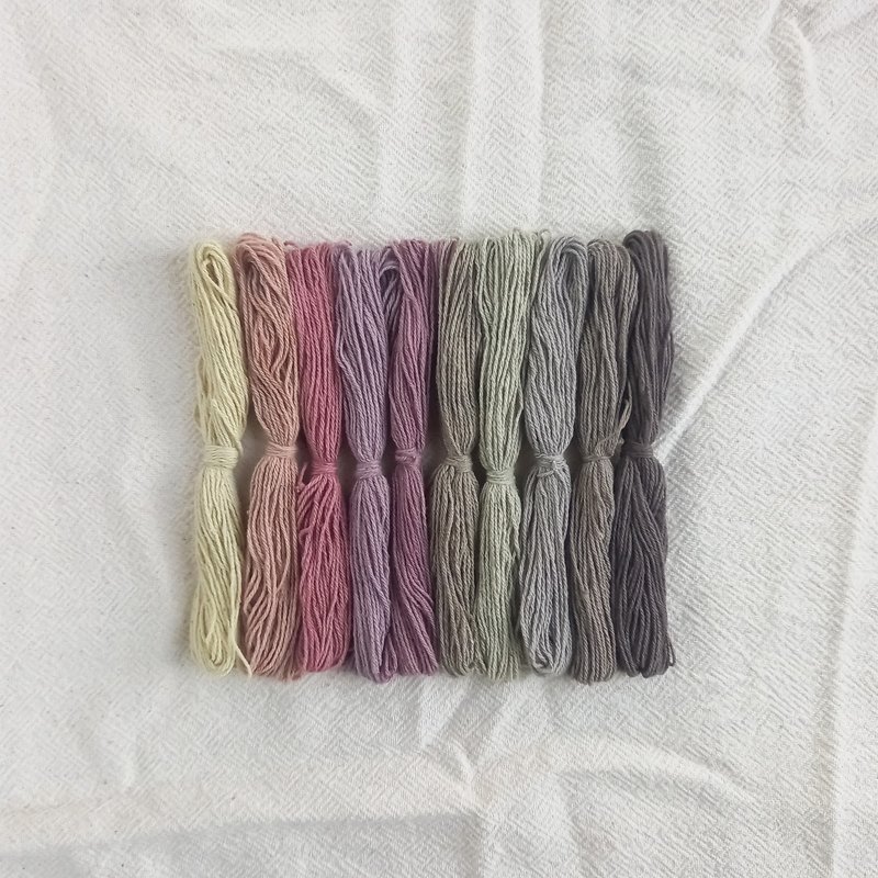 Thick thread / Warm colors 12m x 10 colors / Plant-dyed cotton thread, thickness 1mm / Embroidery thread, Sashiko thread, Cross stitch, Wrapping, Darning - เย็บปัก/ถักทอ/ใยขนแกะ - ผ้าฝ้าย/ผ้าลินิน หลากหลายสี