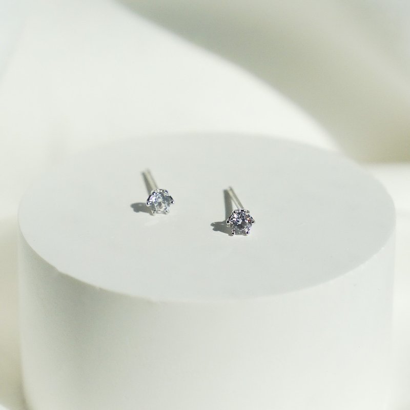 Six prong solitaire sterling silver earrings 925 sterling silver exquisite solitaire earrings - ต่างหู - เงินแท้ สีเงิน