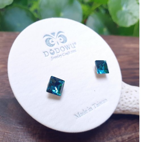 DODOWU訂製首飾 │晶鑽系列│中性幾何方鑽抗敏醫療鋼耳針