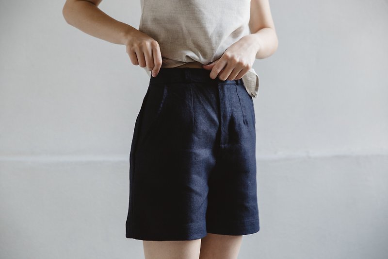 กางเกงขาสั้นผ้าลินินสีกรมท่า - กางเกงขายาว - ผ้าฝ้าย/ผ้าลินิน สีน้ำเงิน